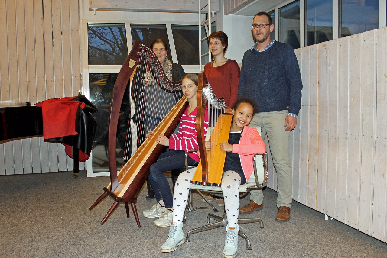 Neue Harfe für die Musikschule
