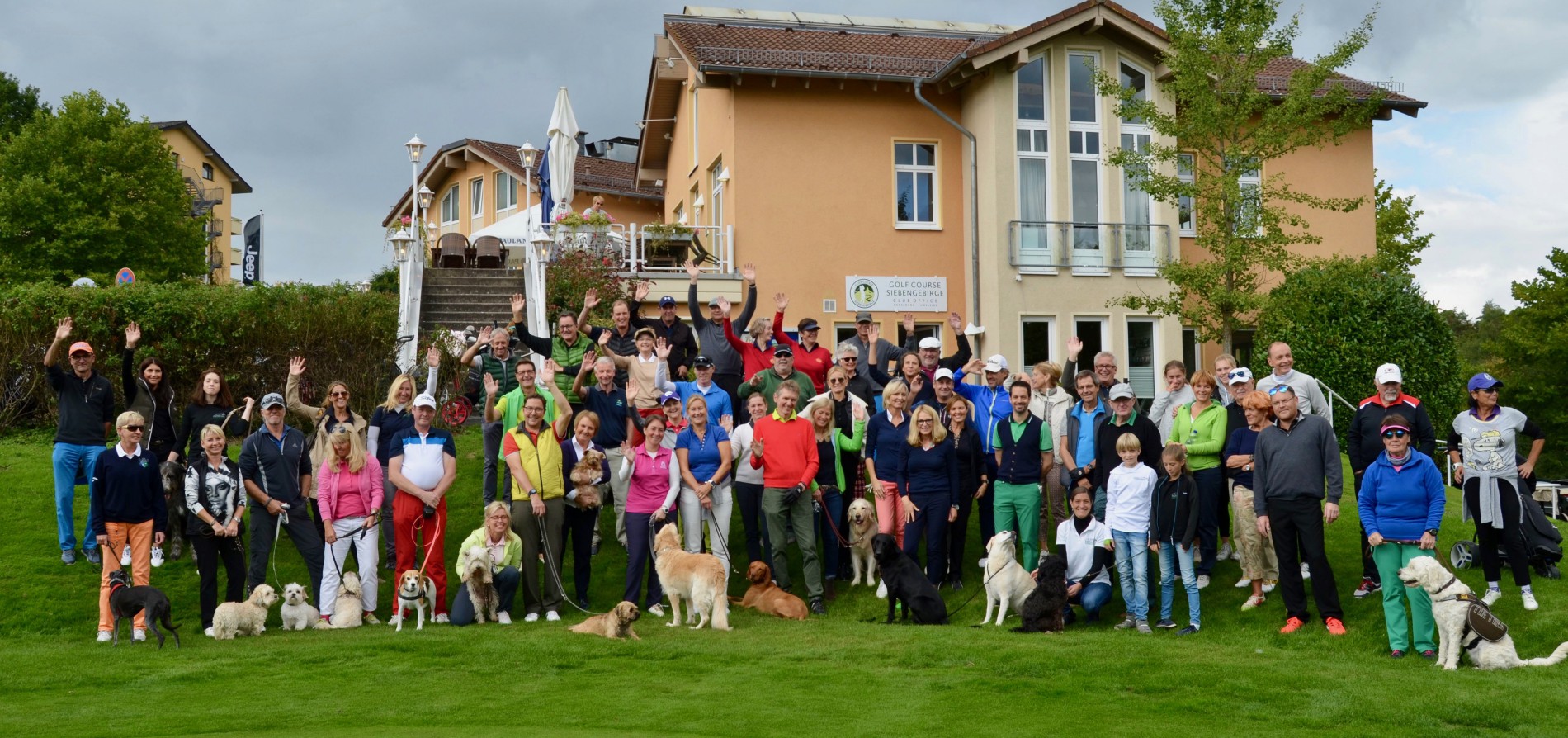 Golfen mit Hund für einen guten Zweck 
